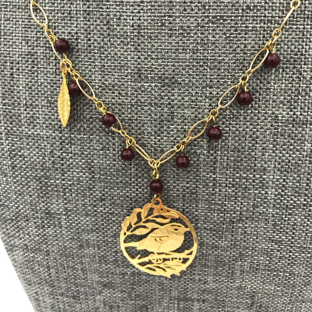 NWT David Aubrey Bird with Cranberries Necklace